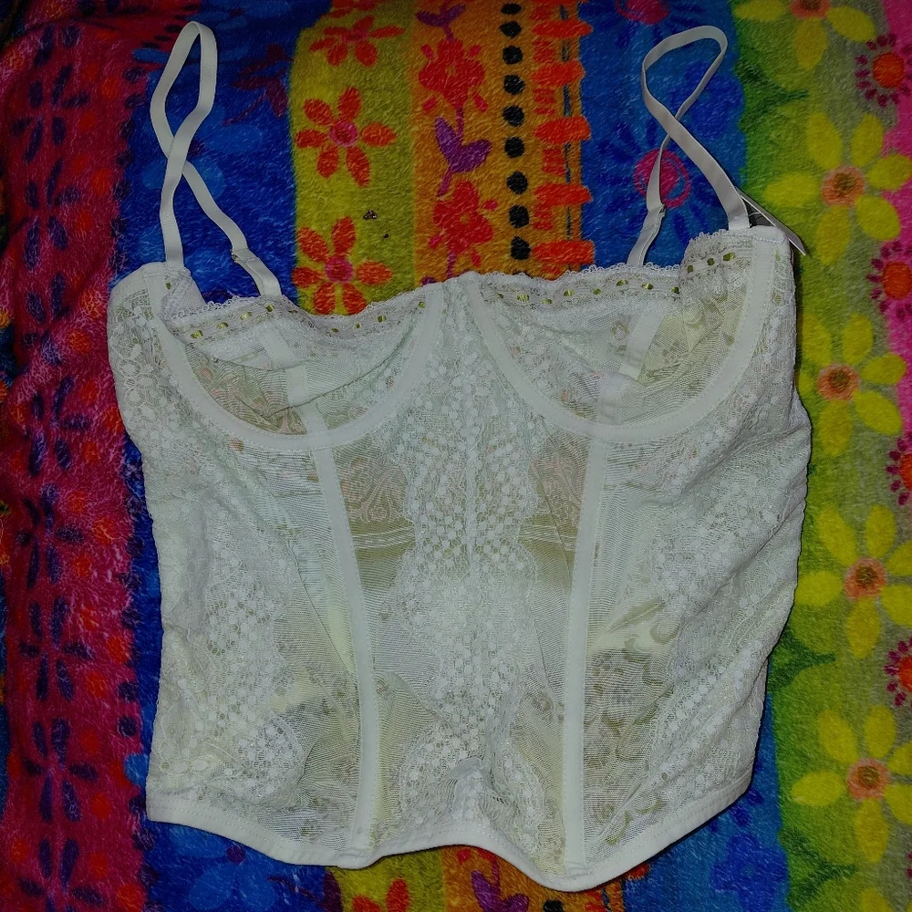 UO Aura Floral Lace Trim Mesh Corset Top Green - Picture 5 of 7